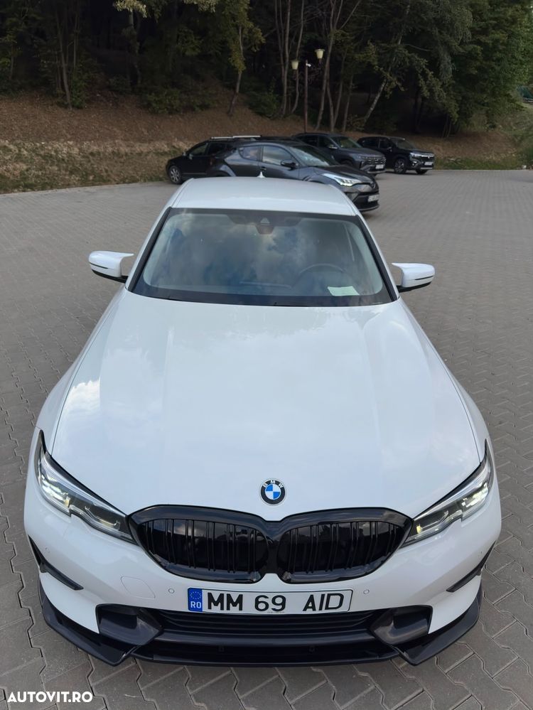 BMW Seria 3 320d Aut. Sport Line - 2