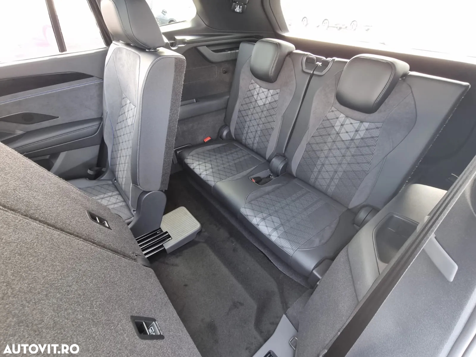 Volkswagen Tayron 2.0 TDI 4Motion DSG R-Line - 23