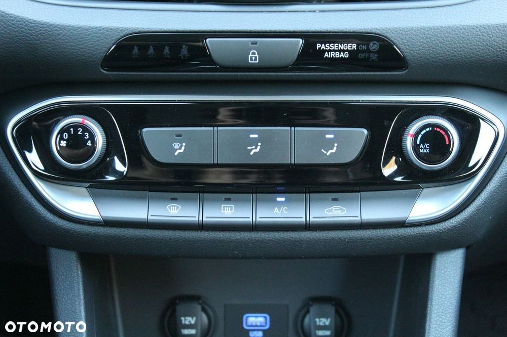 Hyundai i30 1.5 DPI Modern - 21