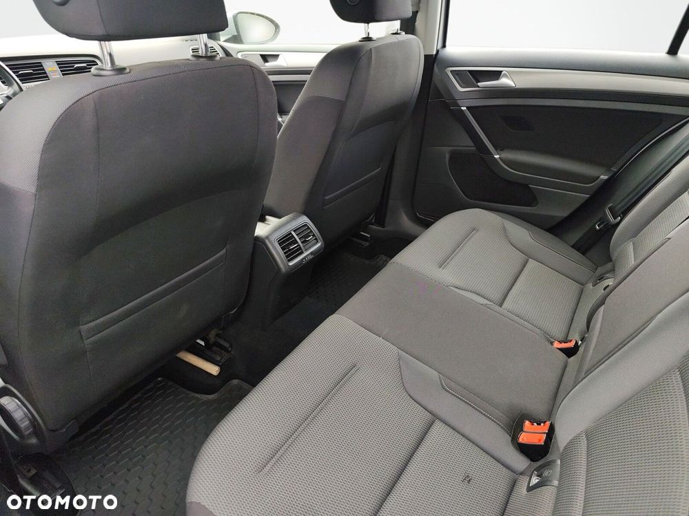 Volkswagen Golf Variant - 12