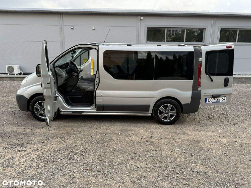 Opel Vivaro - 17