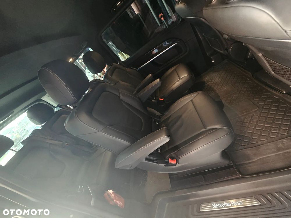 Mercedes-Benz Klasa V 300 d 4-Matic 9G-Tronic - 6