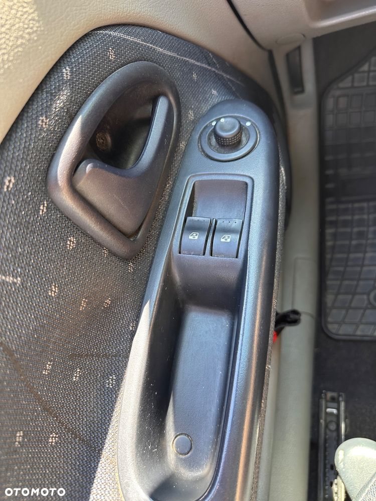 Renault Clio 1.4 16V Dynamique - 15