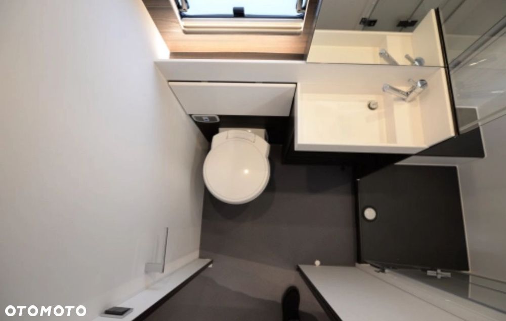 Adria Astella 754 DP - 12