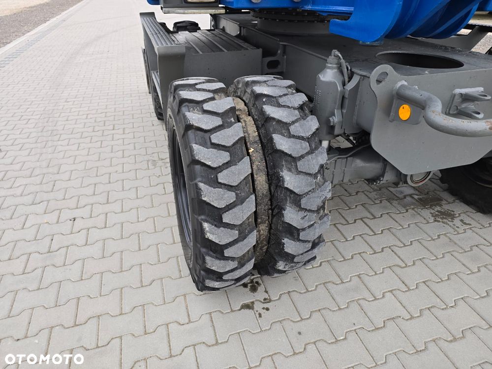 Liebherr 309 / RAMIE TRZY RAZY ŁAMANE - 18