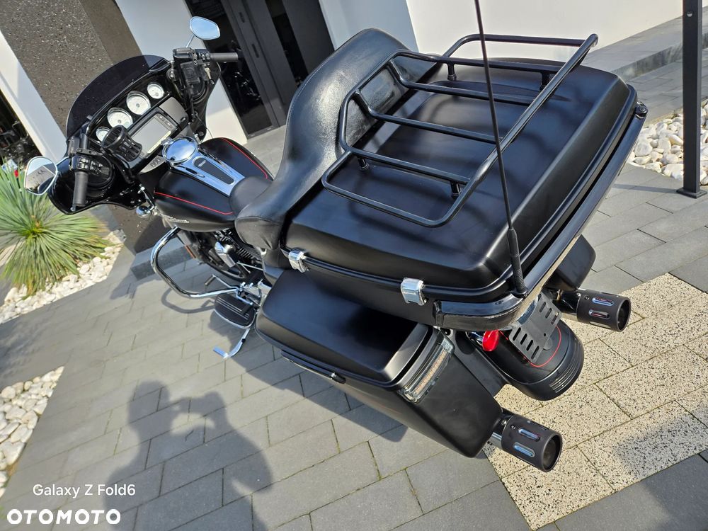 Harley-Davidson Touring Street Glide - 13