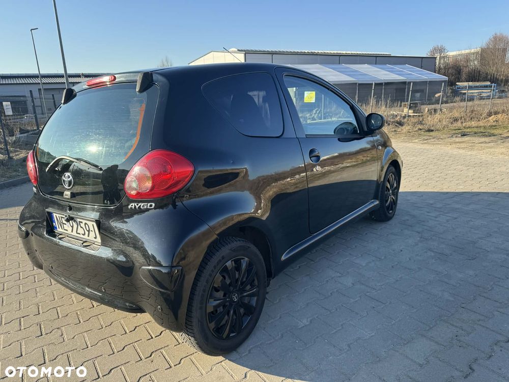 Toyota Aygo Standard - 2