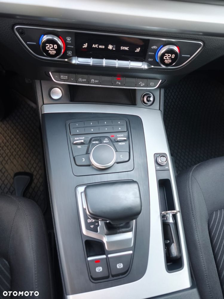 Audi Q5 35 TDI S tronic - 28