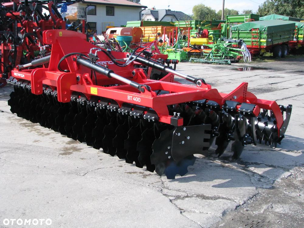 Akpil Brona Talerzowa Ciężka Hydraulicznie Składana BTCH 40 Euro-Masz, Brona talerzowa kompaktowa BT250, BT270, BT300 Metanga, Bomet, Euro-Masz; Brona talerzowa mini-simply BT160, BT180, BT200, BT220 Metanga, Euro-Masz, Brona talerzowa 2-walcowa typu "V", 4-walcowa typu "X" Bomet, Akpil - 8