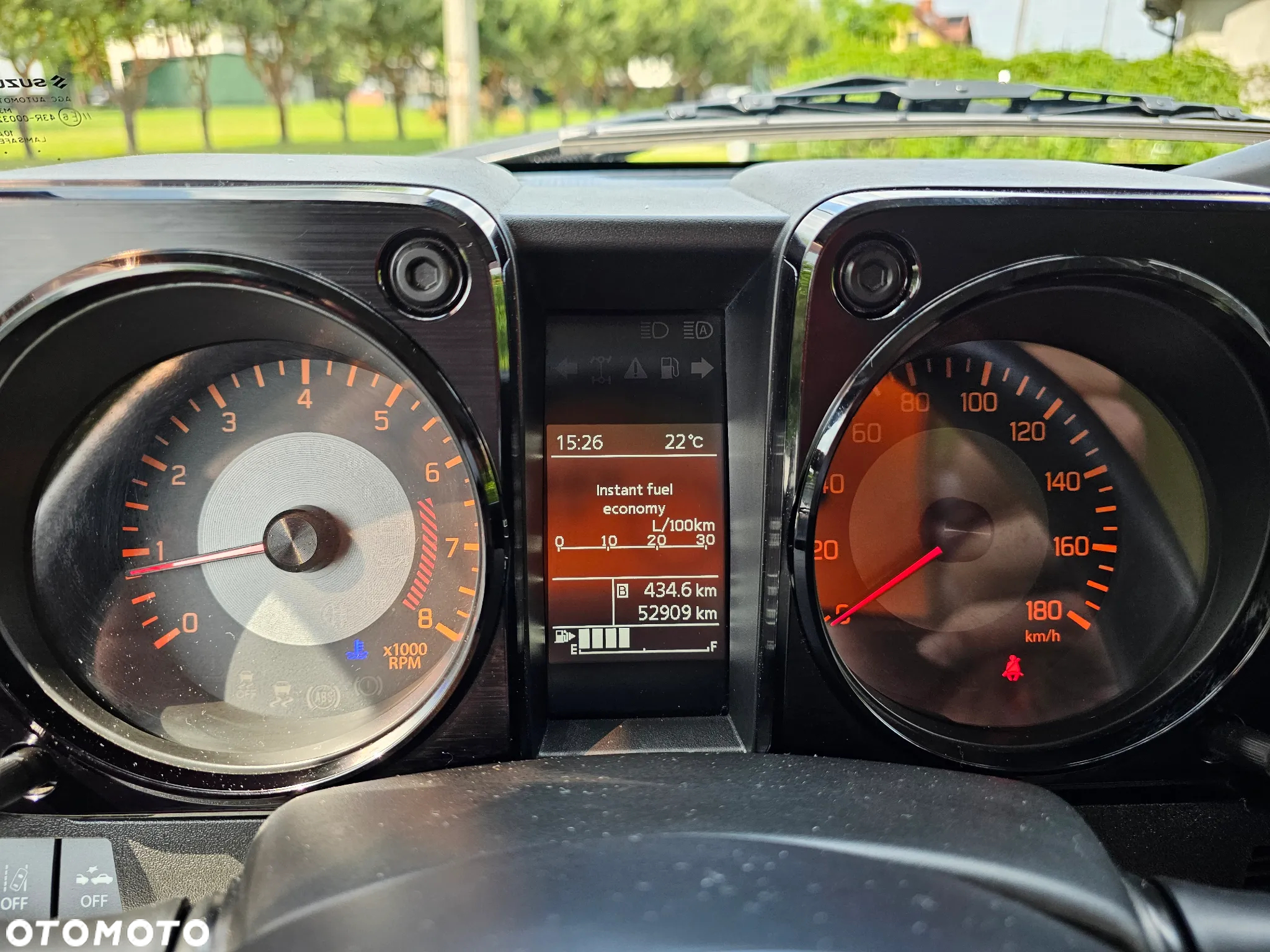 Suzuki Jimny 1.5 Premium - 12