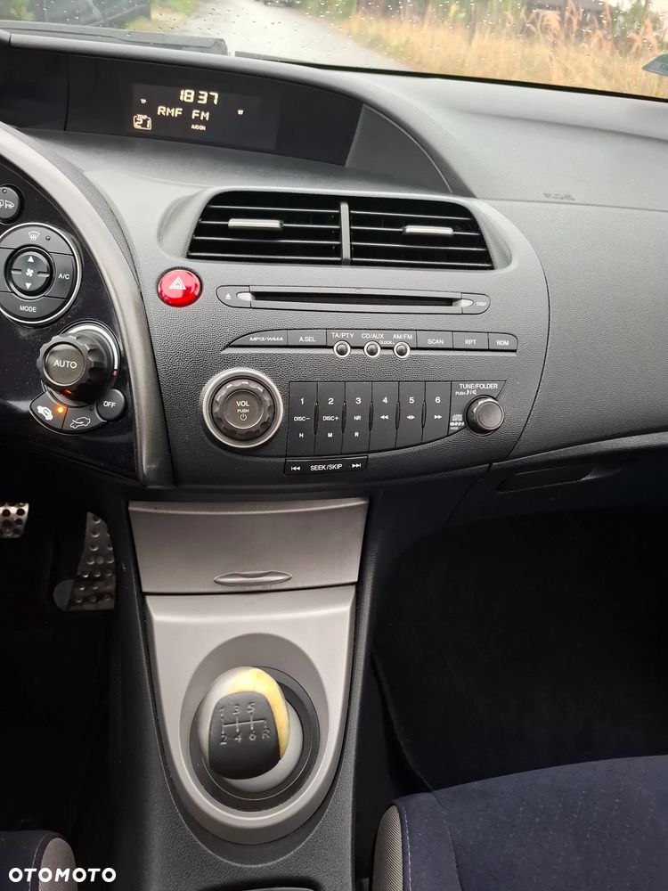 Honda Civic 1.8i-VTEC Comfort - 22