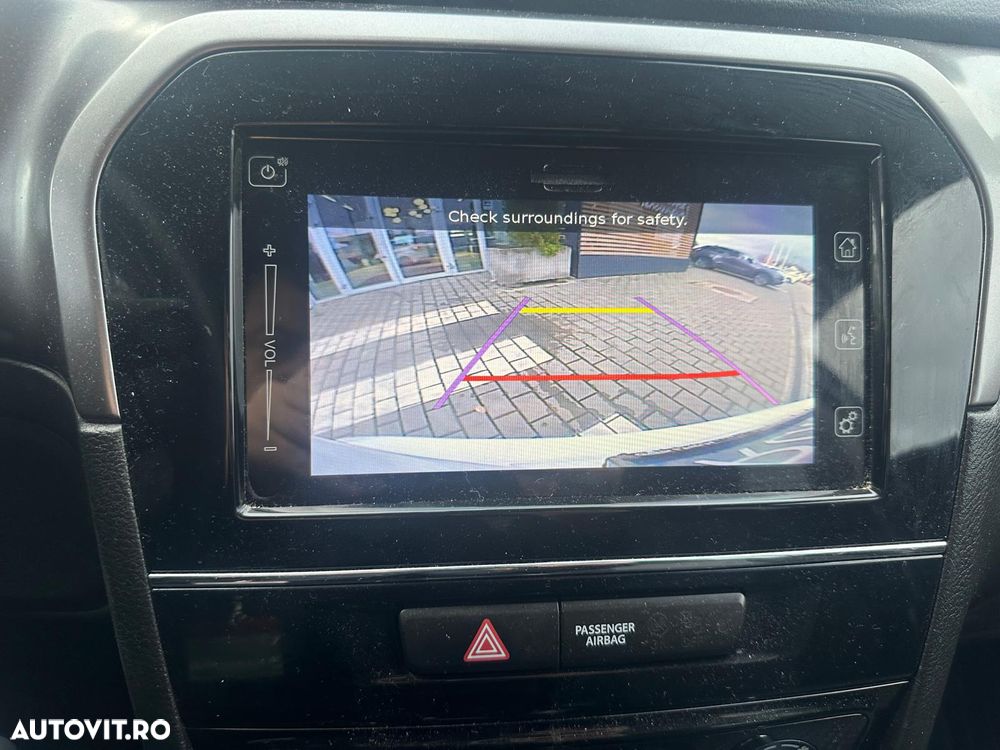 Suzuki Vitara 1.4 Boosterjet AllGrip MHEV Passion - 10