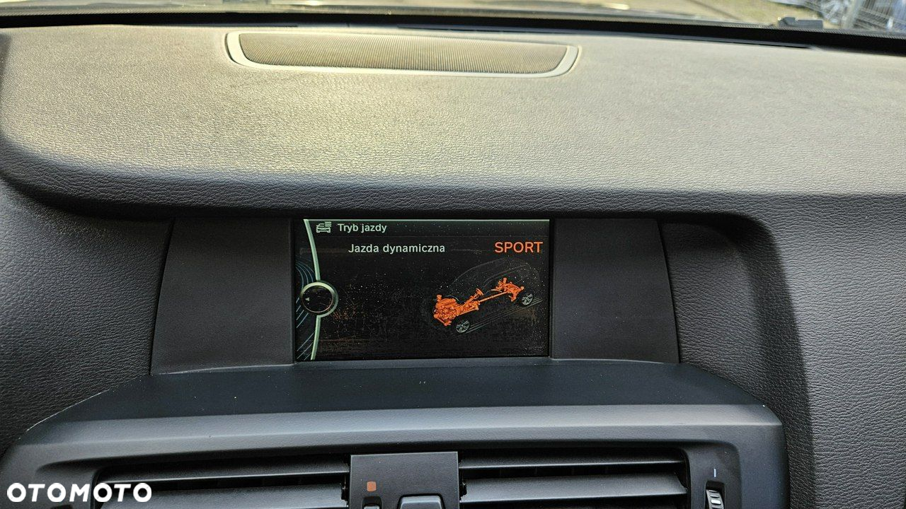 BMW X3 xDrive20d - 33