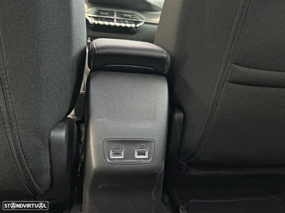 Peugeot 2008 1.2 Hybrid Allure e-DCS6 - 26