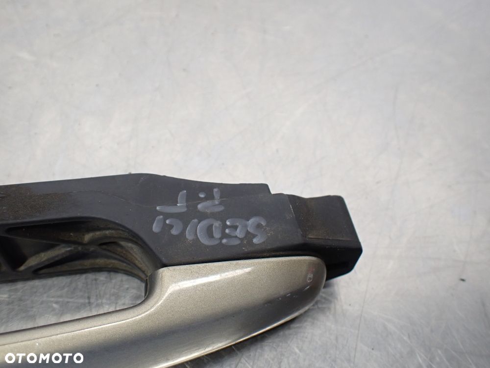 KLAMKA PRAWA TYLNA ZEWNĘTRZNA FIAT SEDICI 1.9 - 6