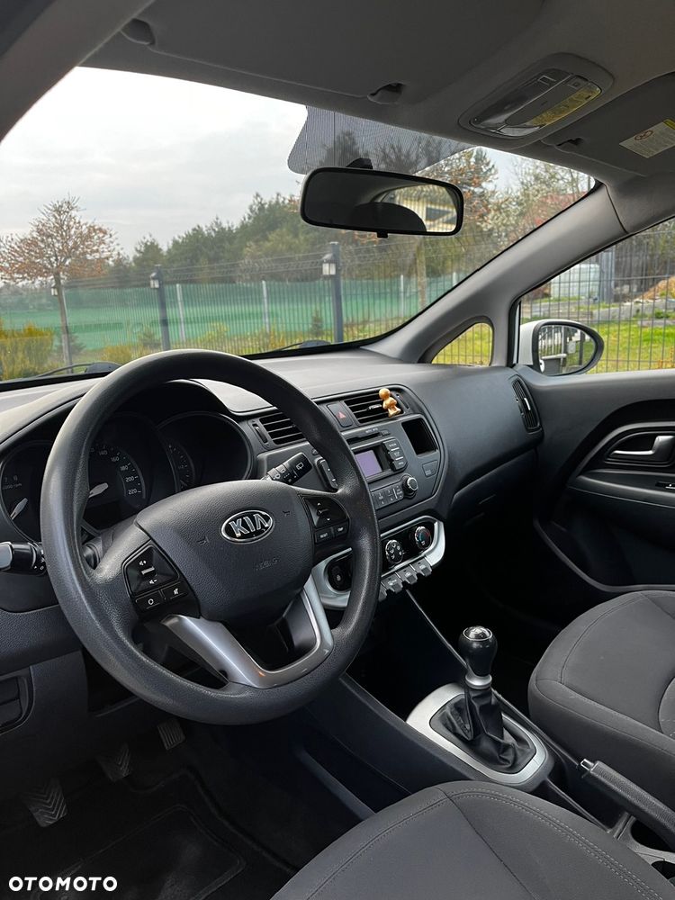 Kia Rio 1.2 M (klm) - 3