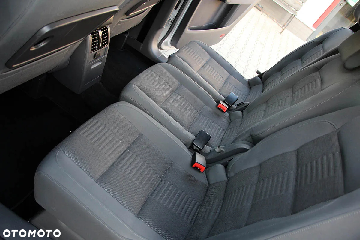 Volkswagen Touran 1.4 TSI DSG Highline - 27
