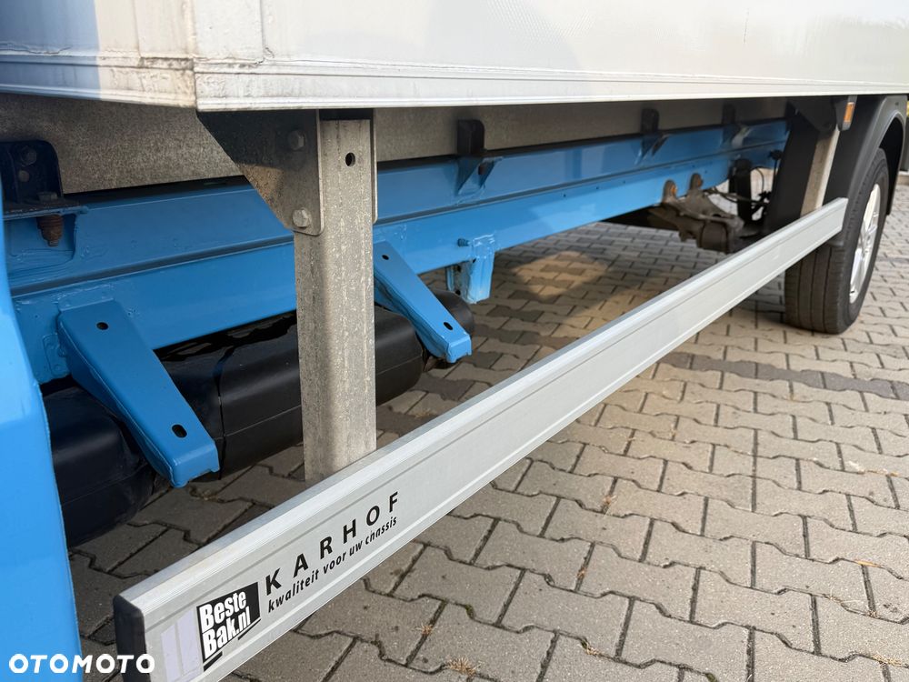 Volkswagen CRAFTER - 22