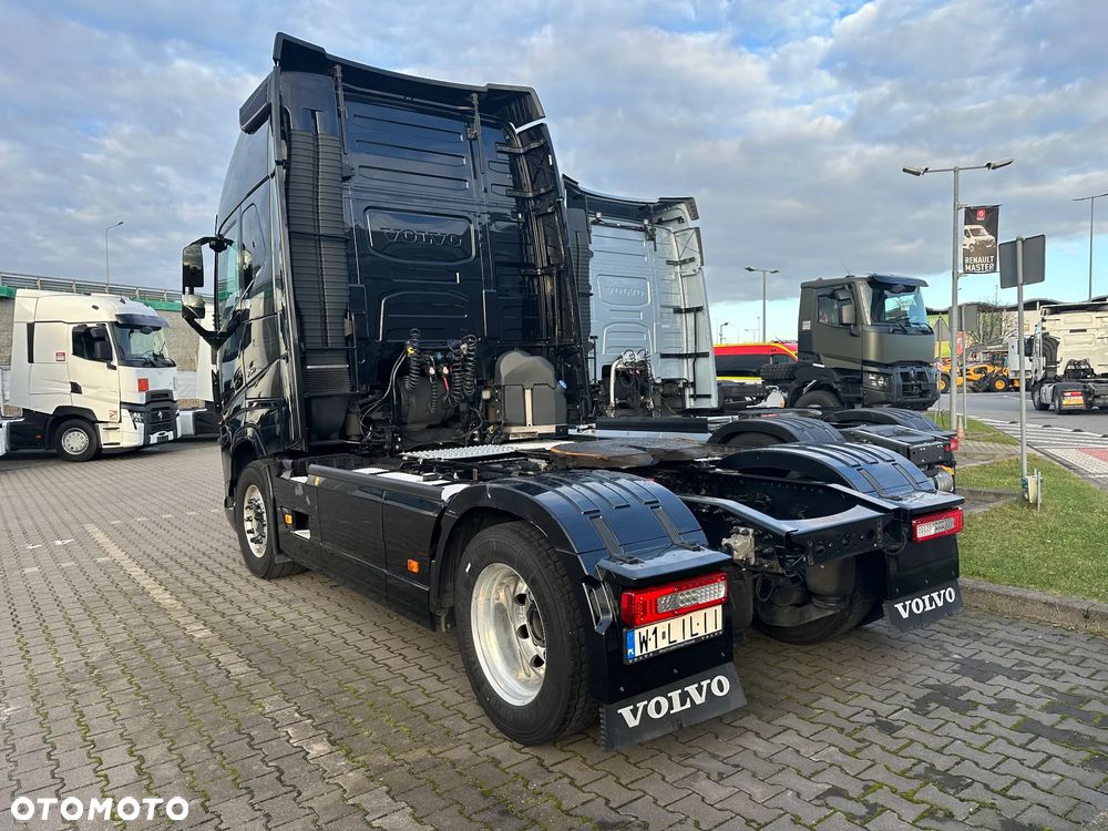 Volvo 2023 FH16 750KM 4x2 Globetrotter XL!!! - 5