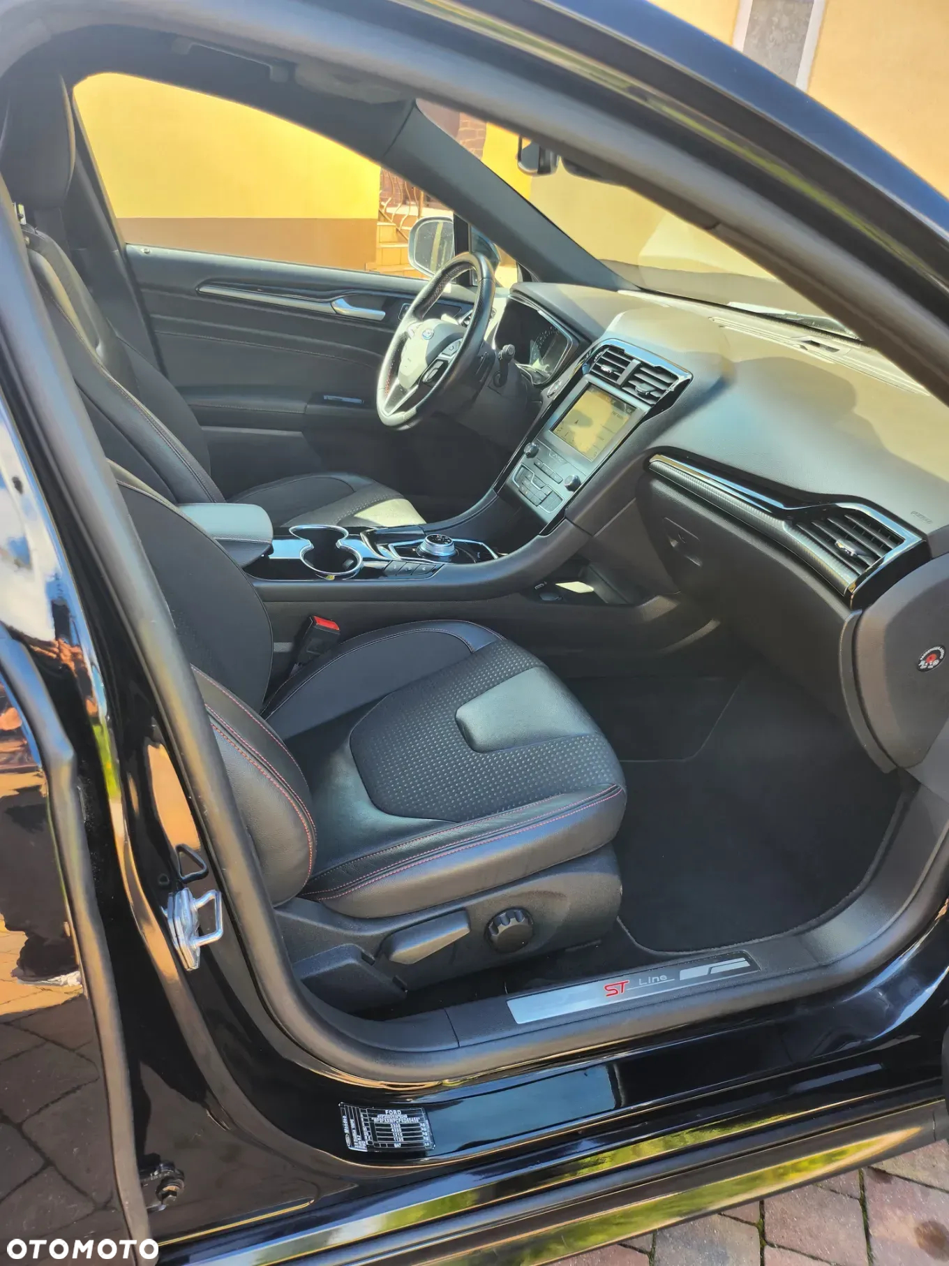 Ford Mondeo 2.0 EcoBlue ST-Line - 30