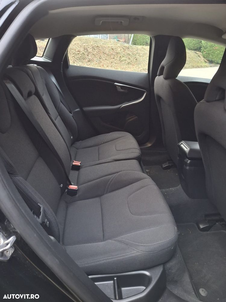 Volvo V40 D2 - 13