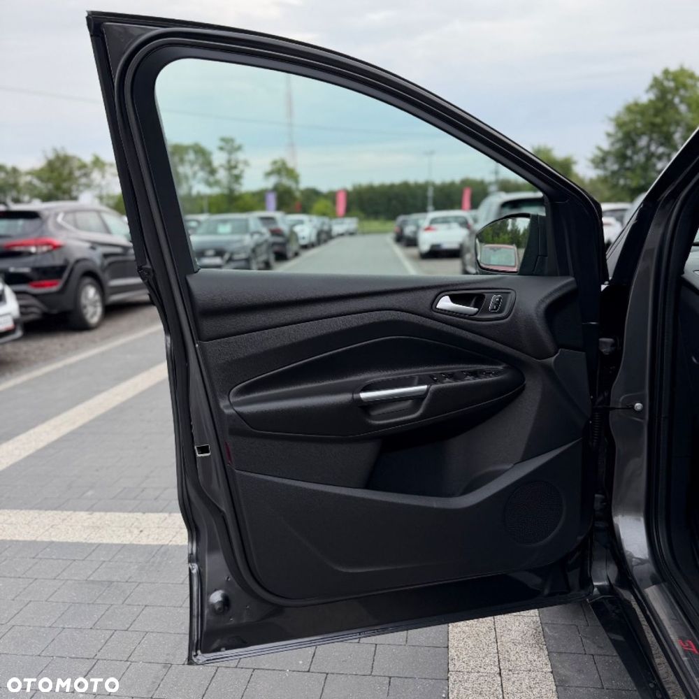 Ford Kuga - 14