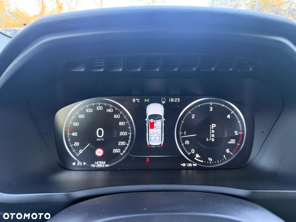 Volvo XC 90 - 26