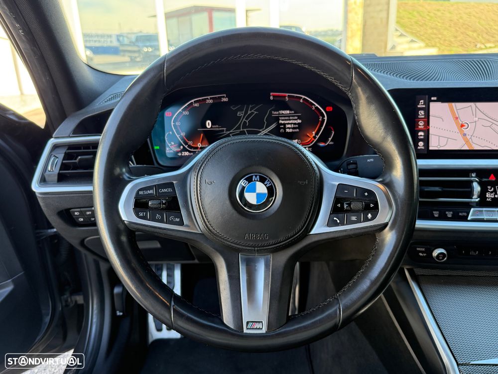 BMW 320 d Pack M Auto - 17