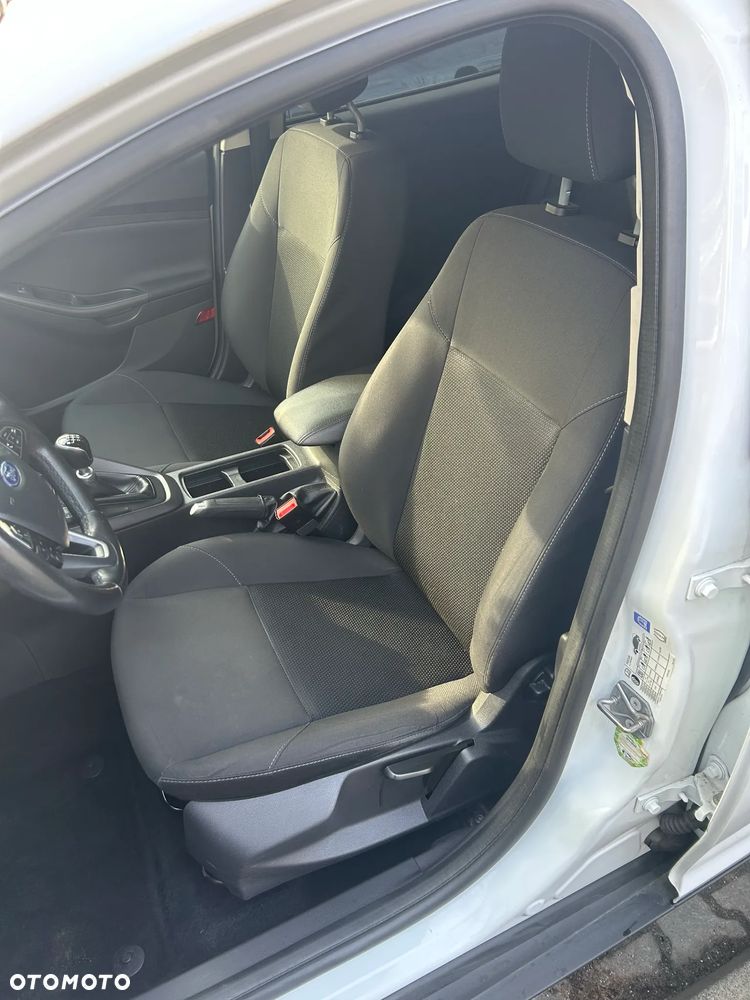 Ford Focus - 7
