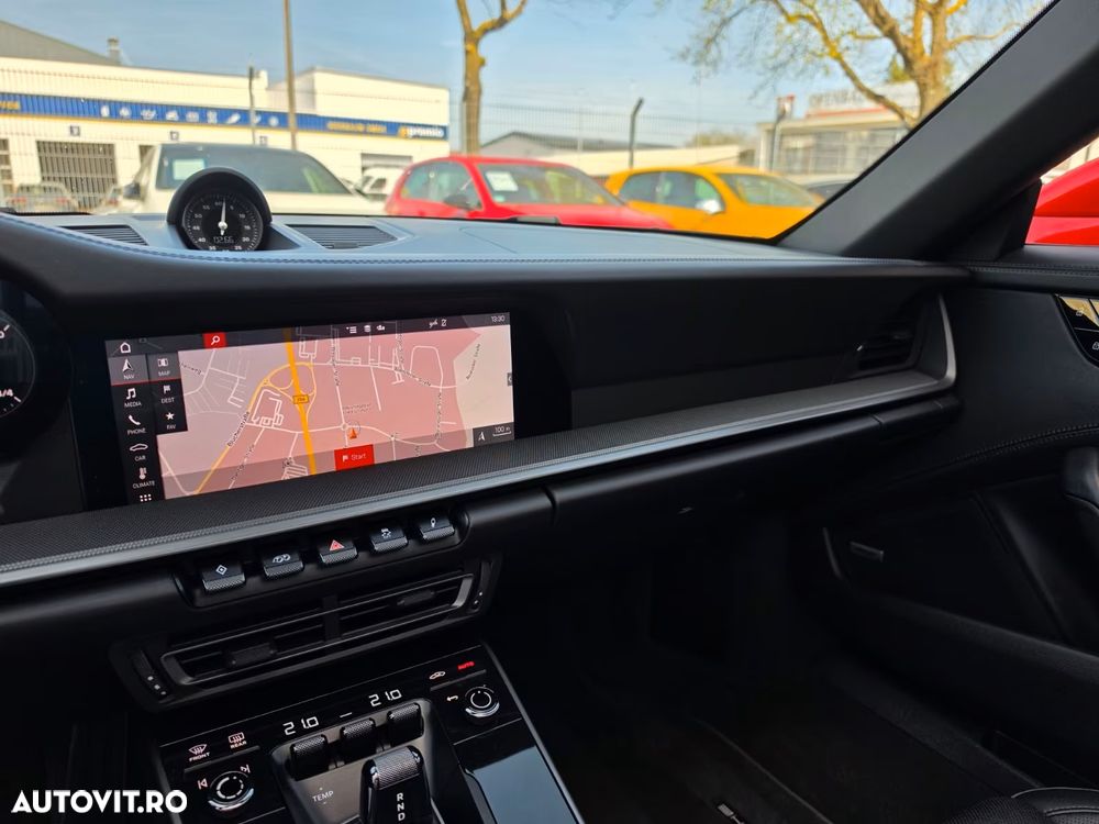 Porsche 911 Carrera 4S PDK - 8