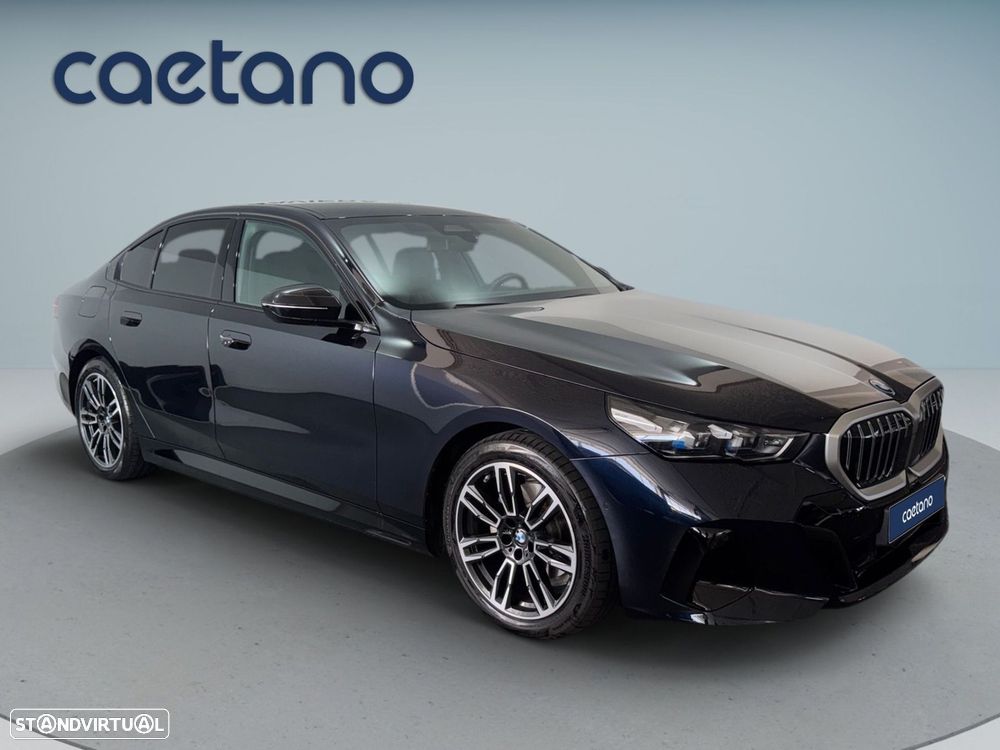 BMW 530 e Pack Desportivo M - 3