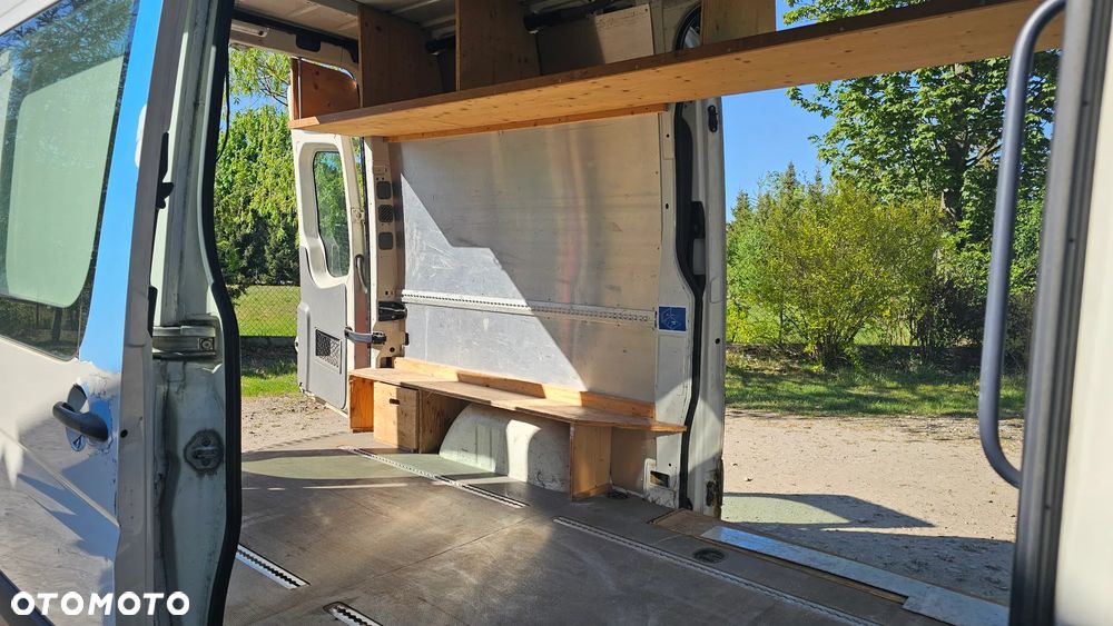 Volkswagen CRAFTER - 11