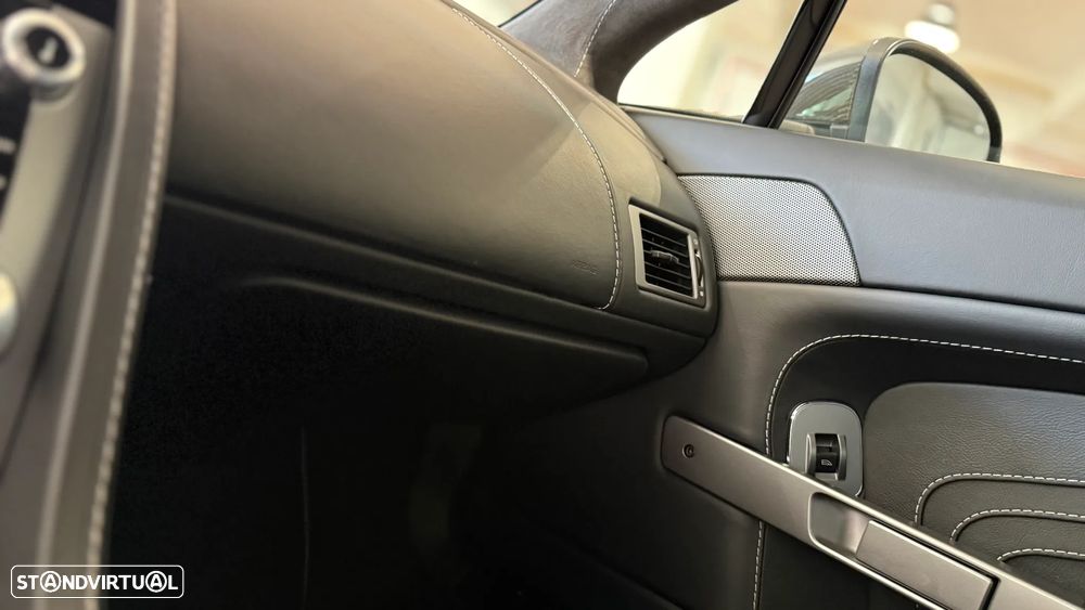 Aston Martin Vantage Coupe V8 S Sportshift - 27