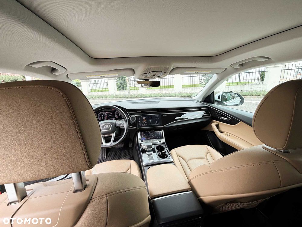 Audi Q8 - 7