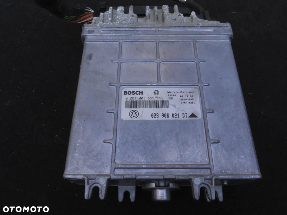 VW PASSAT B5 1.9TDI ECU STEROWNIK SILNIKA KOMPUTER 028906021DT 0281001555/556 VOLKSWAGEN + WTYCZKA INSTALACJA   POSIADAM 2 SZT - 1