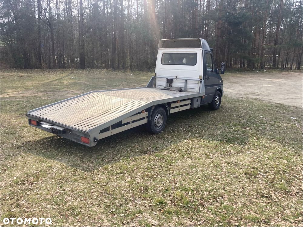 Mercedes-Benz Sprinter - 4