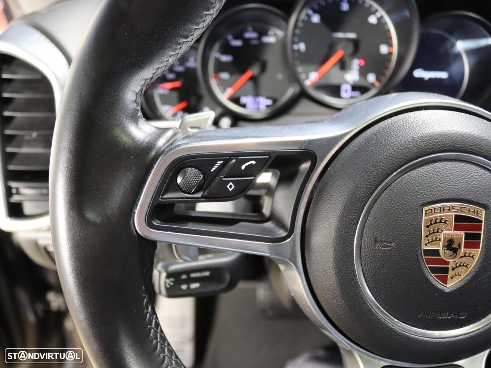 Porsche Cayenne Platinum Edition - 23