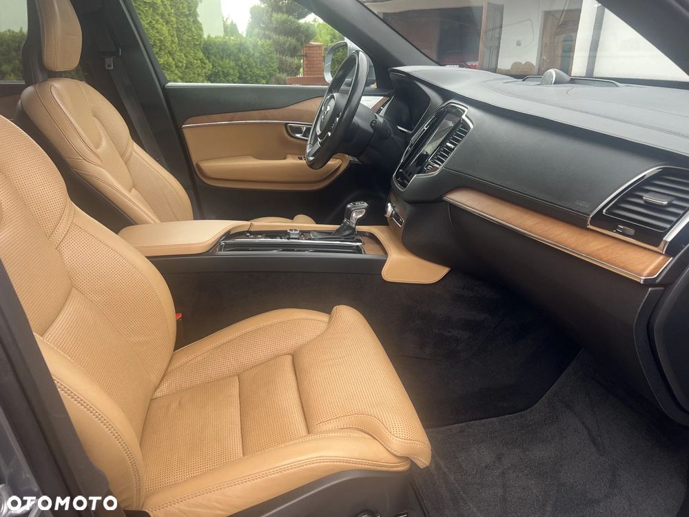 Volvo XC 90 - 11