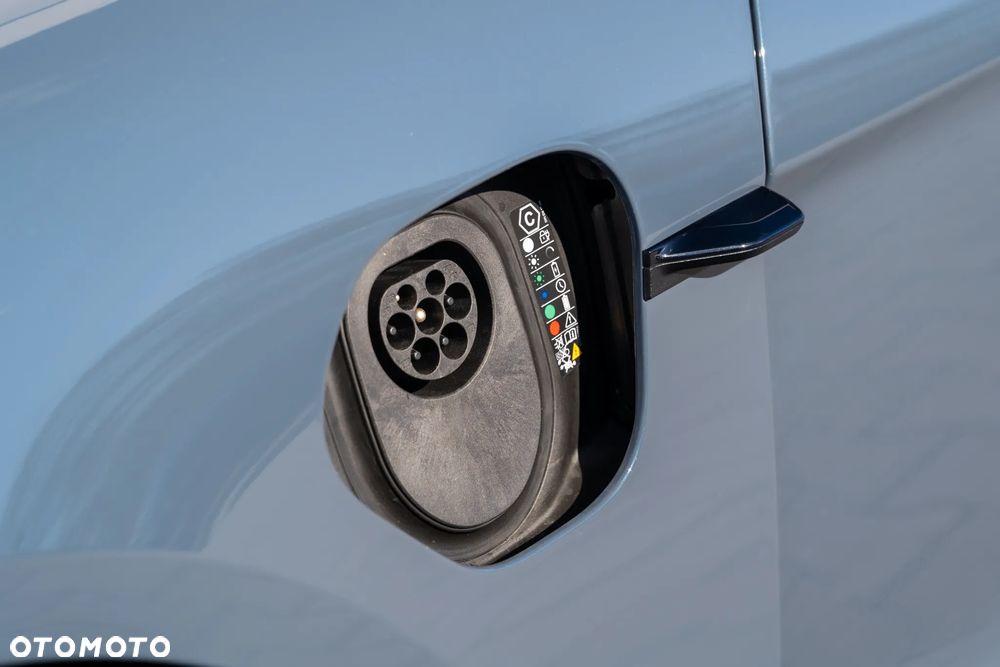 Porsche Taycan 105kWh 4 Performance Plus - 28