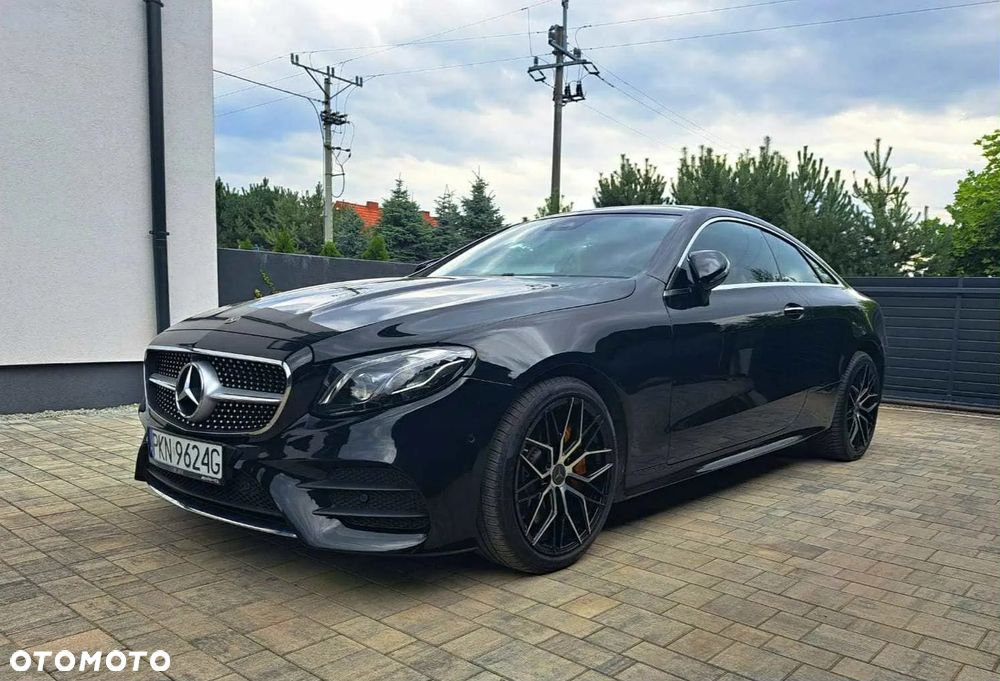 Mercedes-Benz Klasa E 400 4Matic Coupe 9G-TRONIC Avantgarde - 2