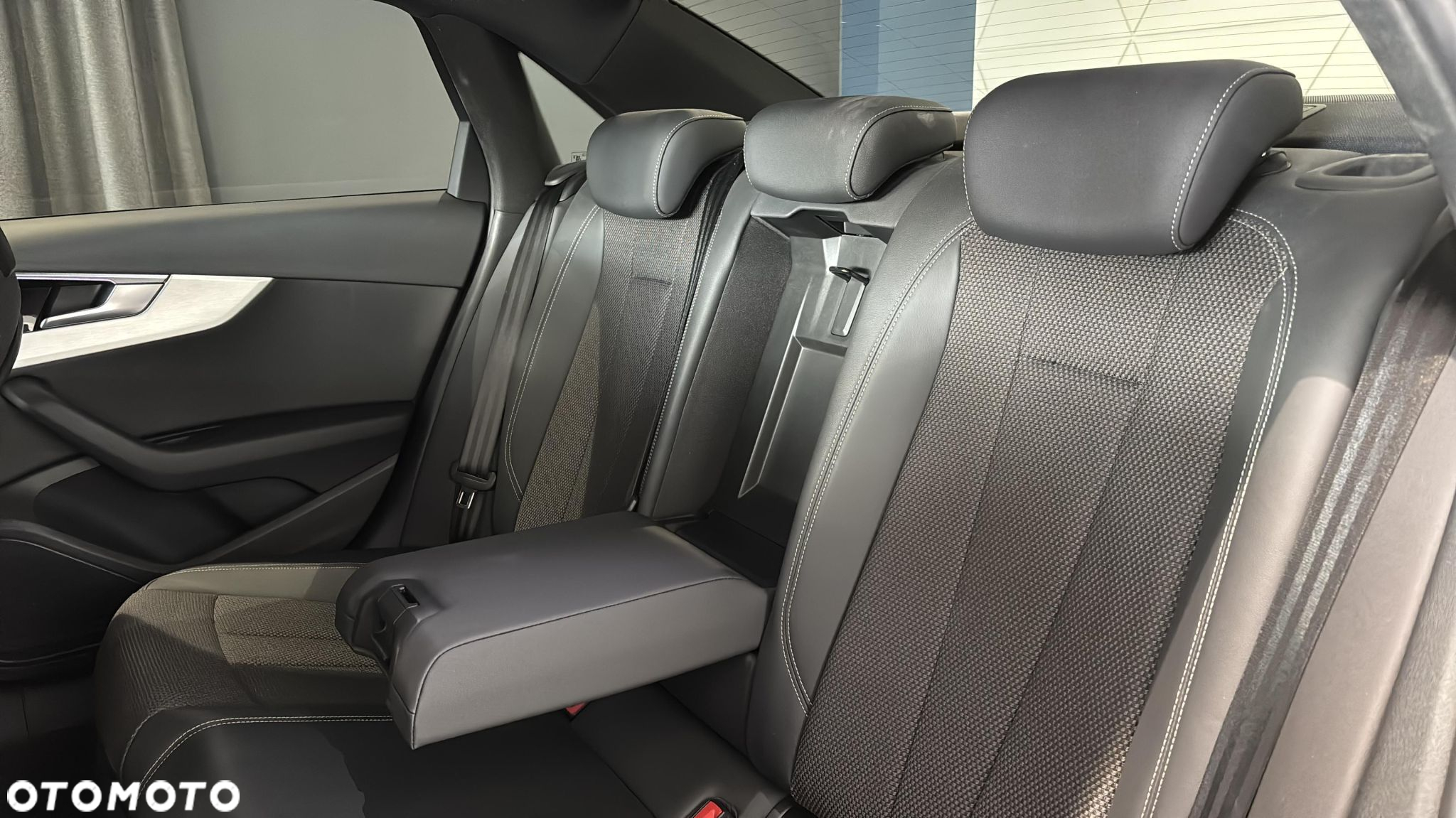 Audi A4 35 TFSI mHEV S Line S tronic - 16