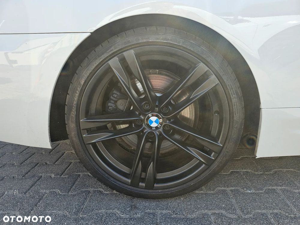 BMW Seria 6 650i xDrive - 8