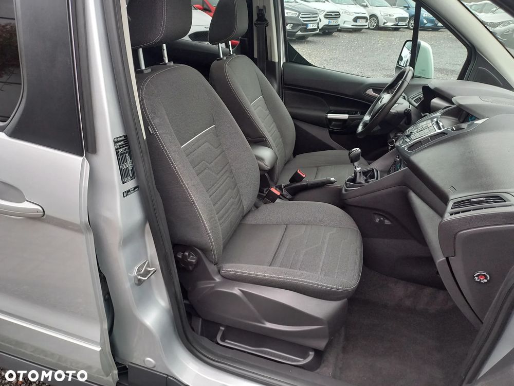 Ford Tourneo Connect Grand 1.5 TDCi Start/Stop Titanium - 19