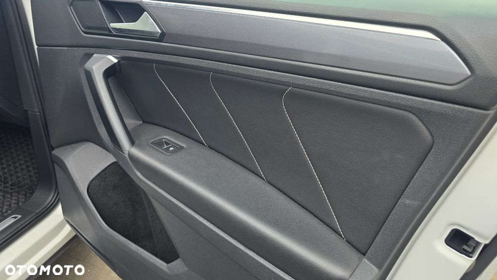 Volkswagen Tiguan 2.0 TDI SCR R-Line - 24