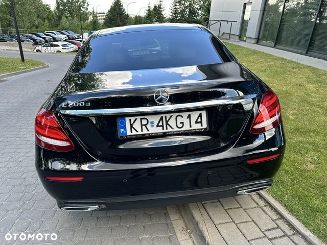 Mercedes-Benz Klasa E 200 d 9G-TRONIC - 2