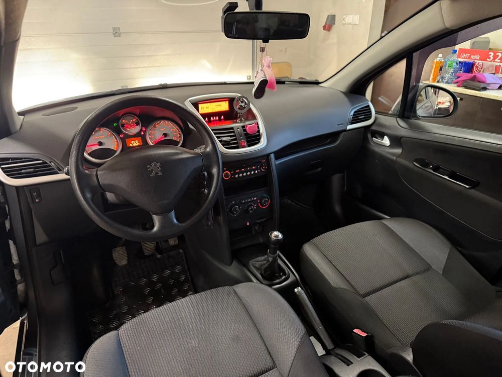 Peugeot 207 1.4 Millesim 200 - 8