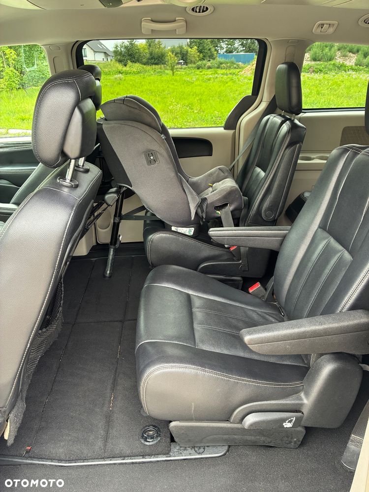 Chrysler Town & Country 3.6 Touring - 10