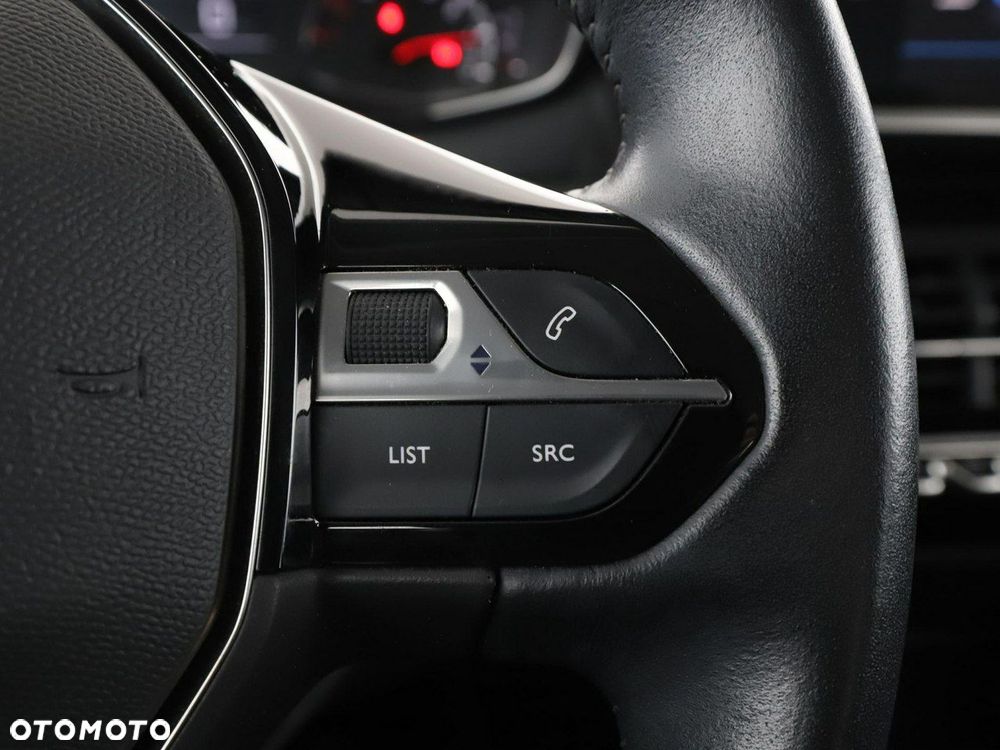 Peugeot 208 PureTech 100 Active - 31