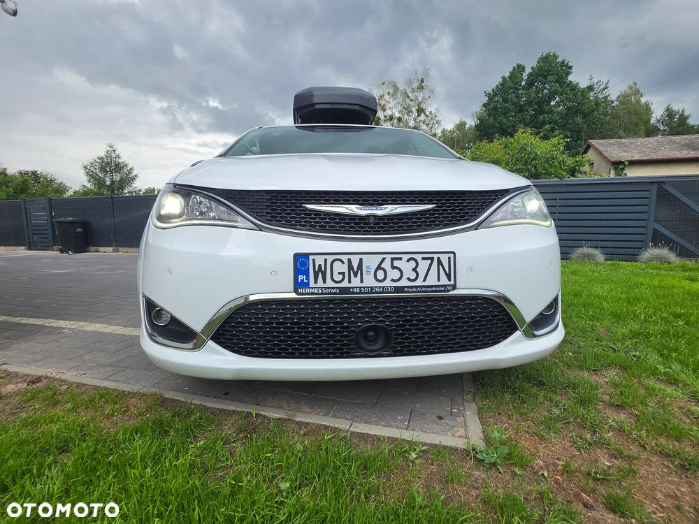 Chrysler Pacifica - 9