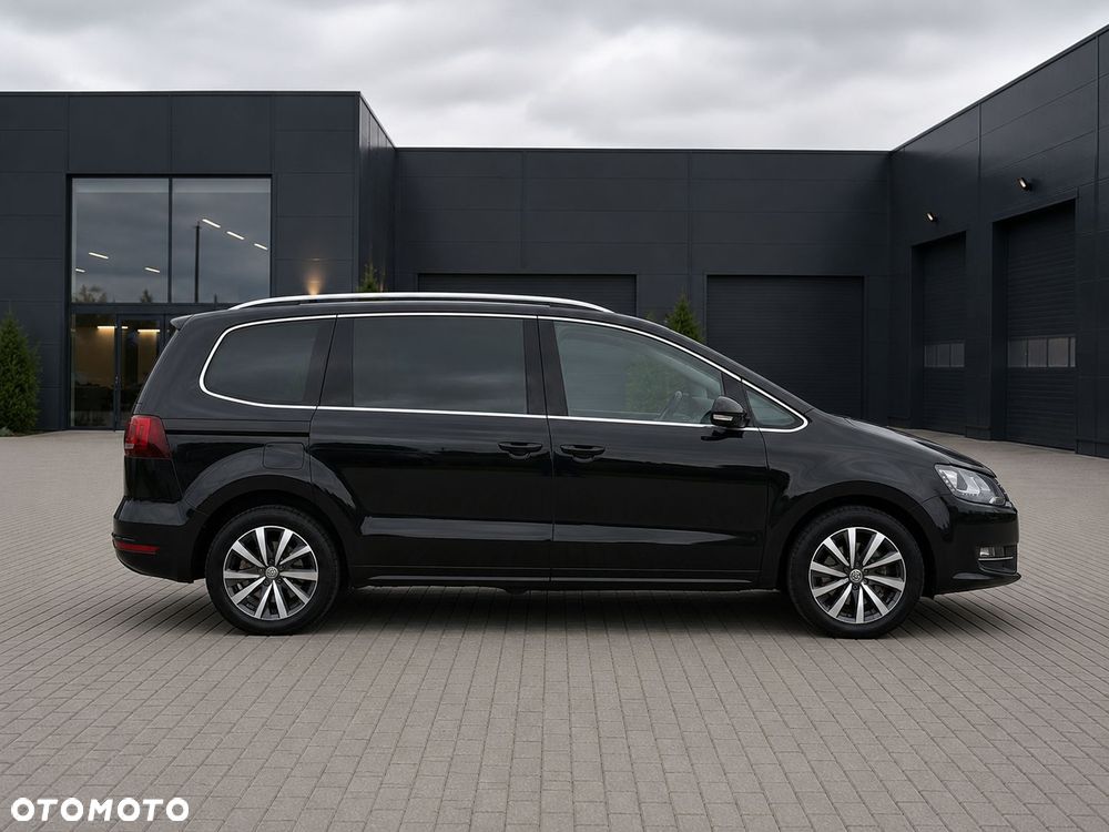 Volkswagen Sharan 2.0 TDI Highline DSG - 9